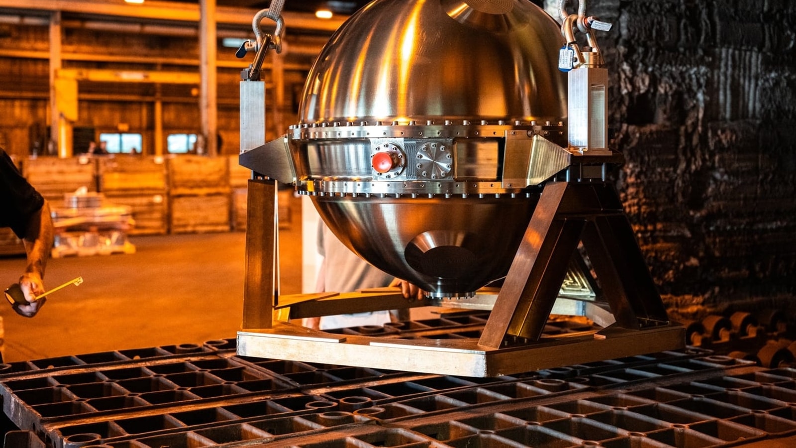DAVINCI engineering development probe before its Venus-temperature furnace evaluation